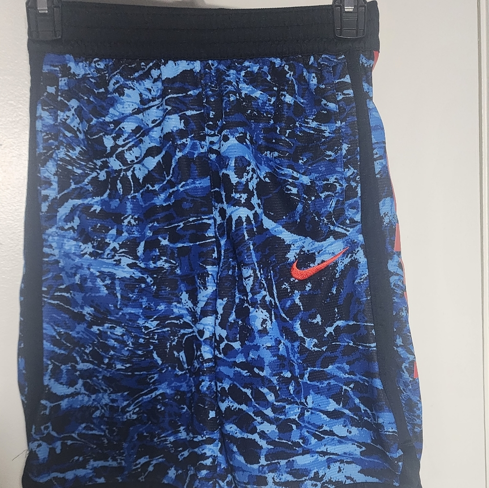 YOUTH NIKE shorts